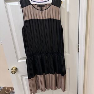 BCBGMaxAzria Black and Tan Pleated Dress